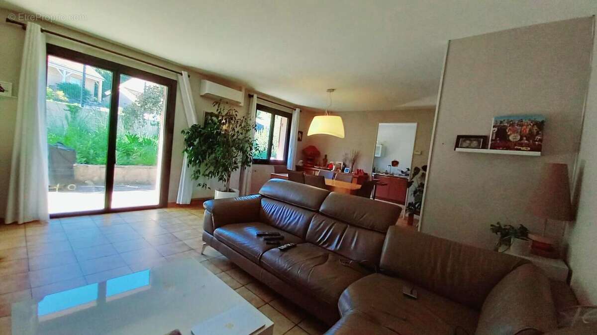 Photo 3 - Maison à NEUVES-MAISONS
