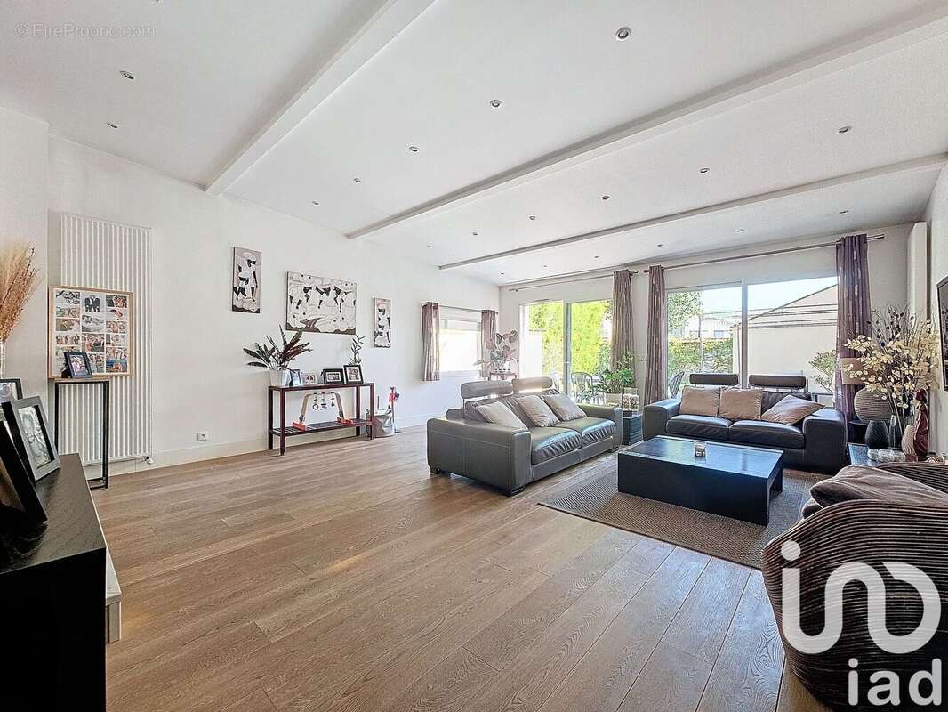 Photo 5 - Maison à SAINT-MAUR-DES-FOSSES