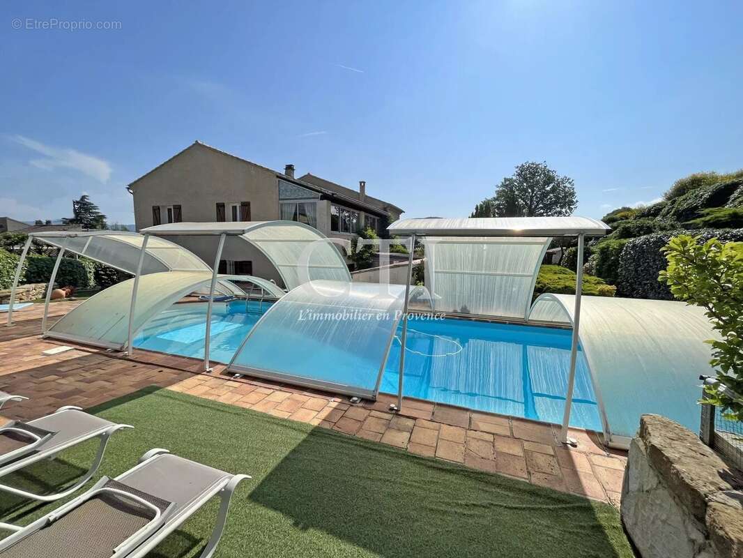 Maison à VAISON-LA-ROMAINE