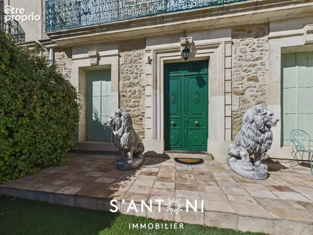 Abeilhan  maison de maître en pierres  plus de 200 m²  piscine  garage de 160 m² - photo 2