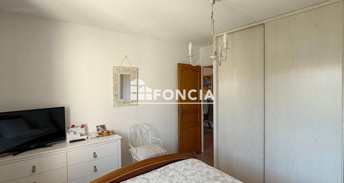 Villa de plain-pied 97m² – 3 chambres – Garage – Terrain piscinable – Quartier recherché - photo 13