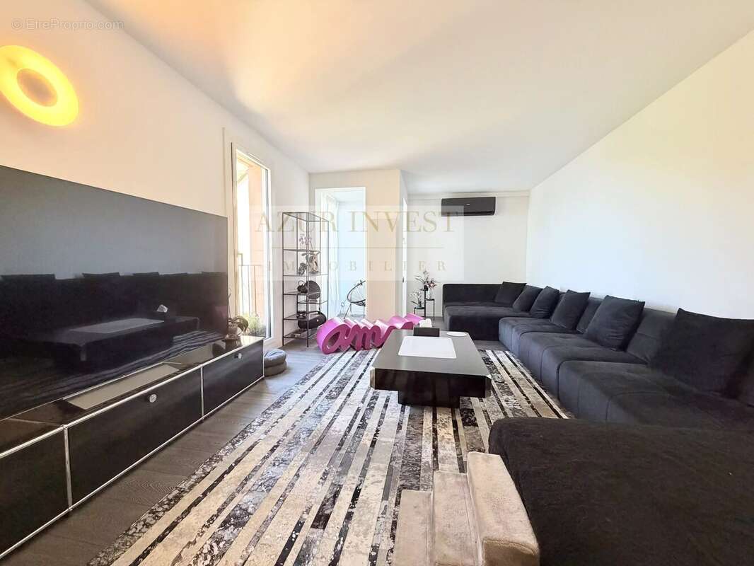 Appartement à ROQUEBRUNE-CAP-MARTIN