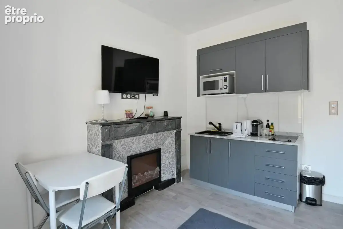 Avignon intra-muros – Immeuble de rapport rénové, de 8 logements, vendu entièrement meublé - photo 8