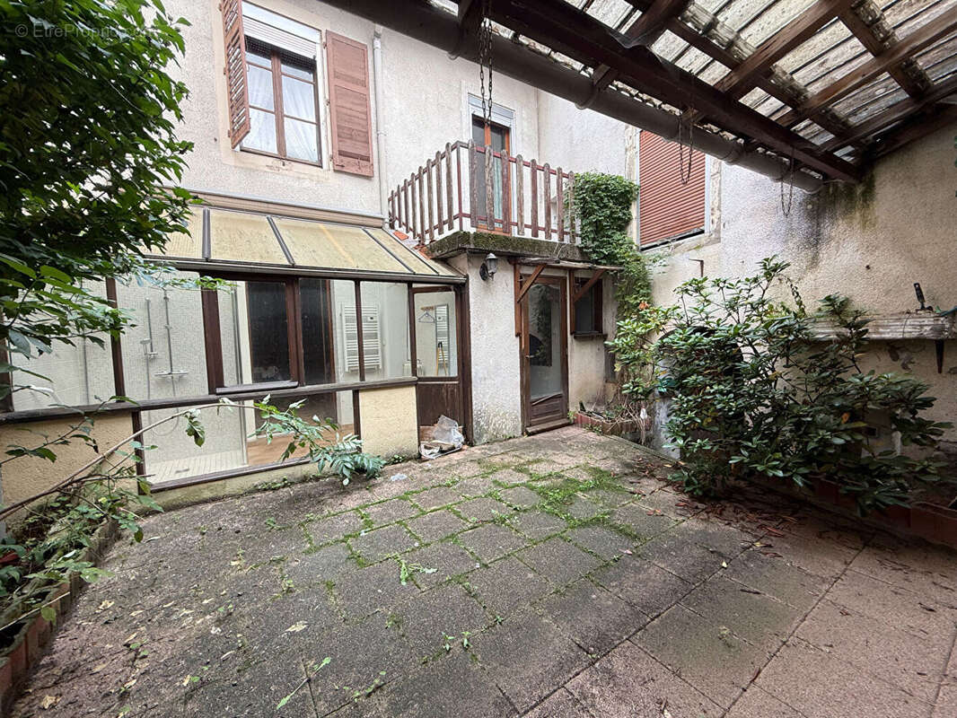 Maison à ROSIERES-AUX-SALINES