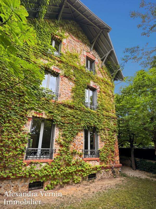 Maison de caractère entièrement rénovée quartier Péreire Saint-Germain-en-Laye - photo 13