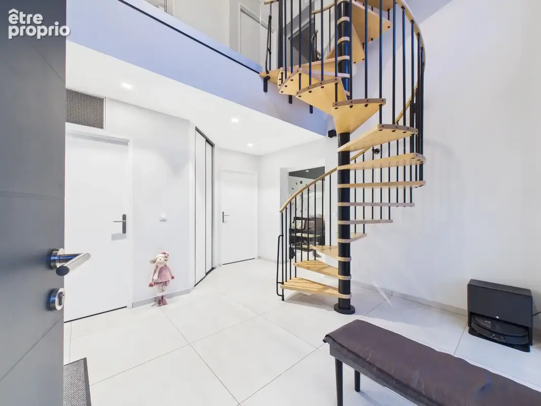 Maison individuelle - Secteur calme - Curienne - 177 m2 - photo 2