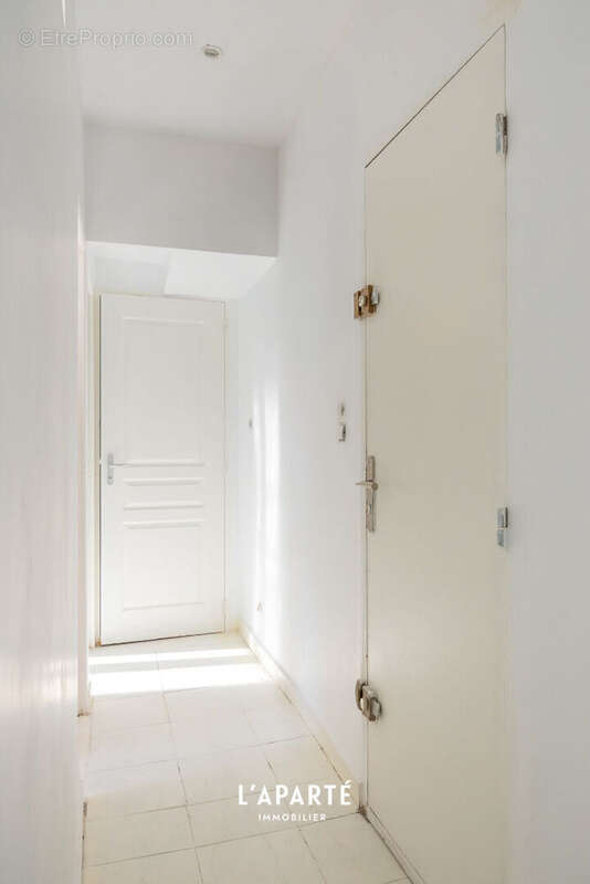 Appartement à MARSEILLE-3E