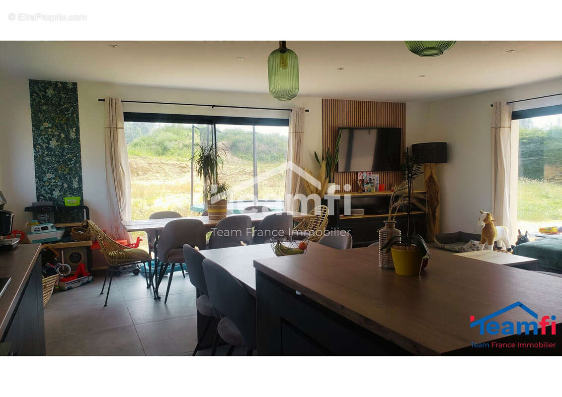 Maison à SAINTE-SIGOLENE