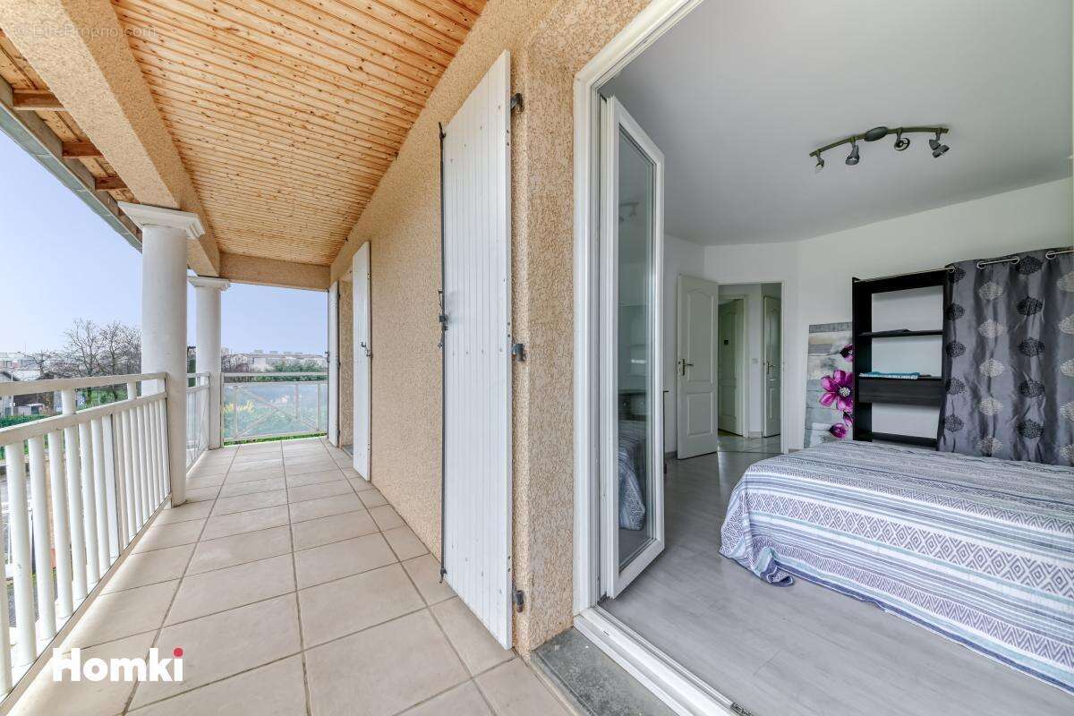 Maison à L'ISLE-D'ABEAU