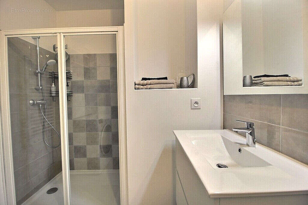 Appartement à PUGET-SUR-ARGENS