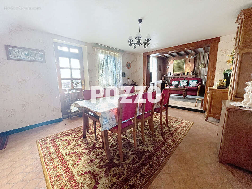 Maison à SAINT-SEVER-CALVADOS