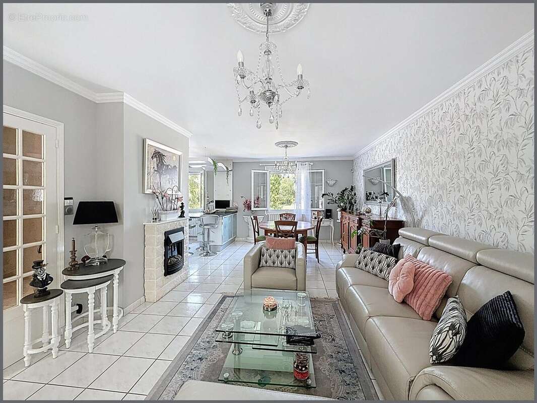 Photo 3 - Maison à ESVRES