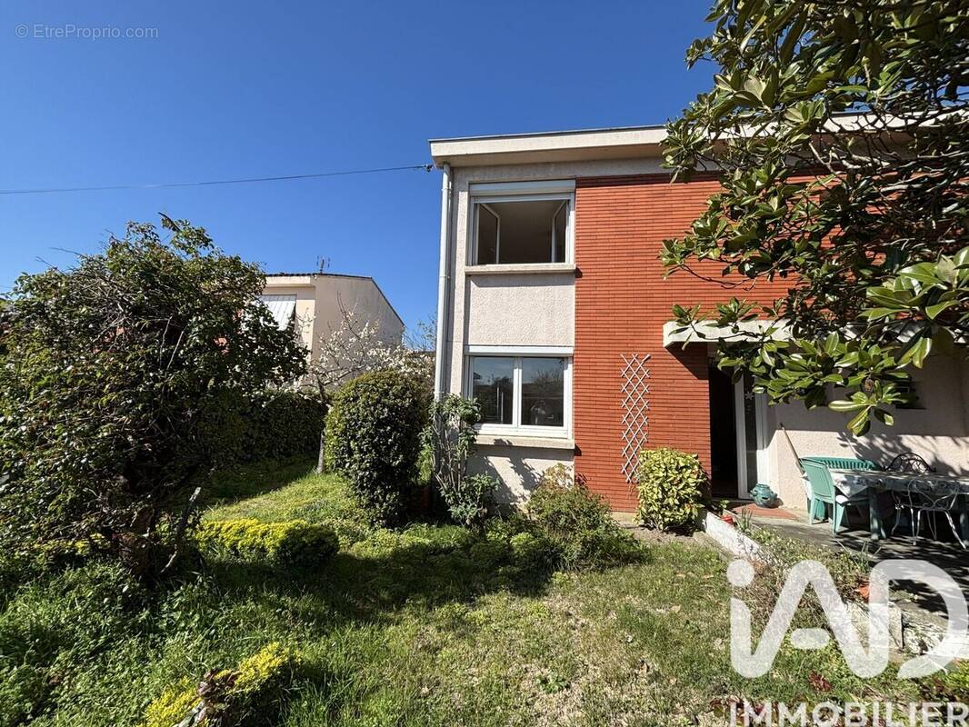 Photo 1 - Maison à CASTELGINEST