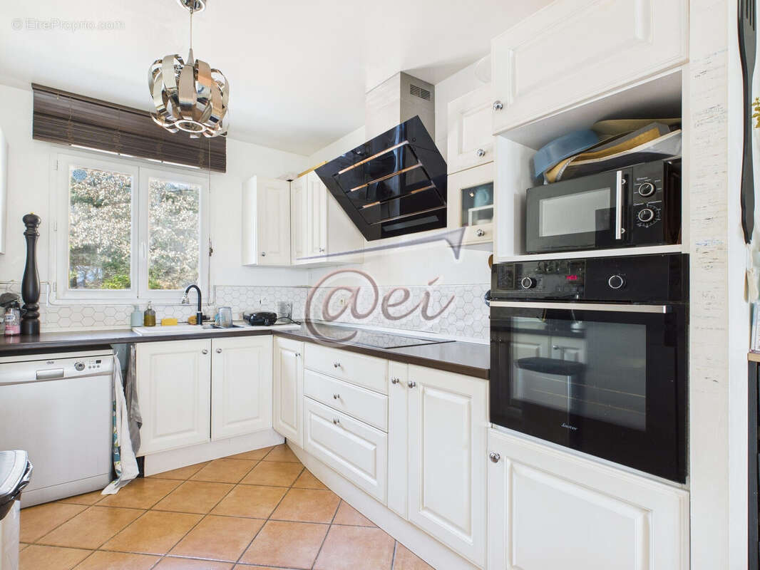 Maison à GINASSERVIS