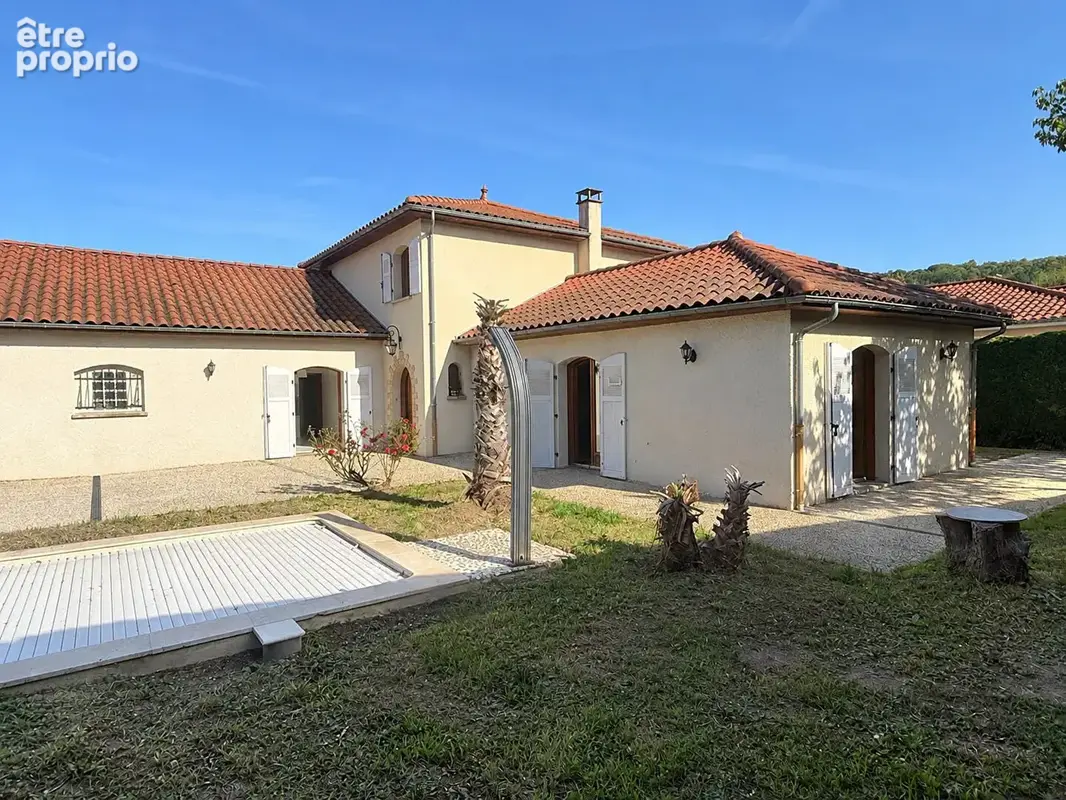 NOHANENT / Villa familiale - Construction traditionnelle de qualité avec piscine ! - photo 15