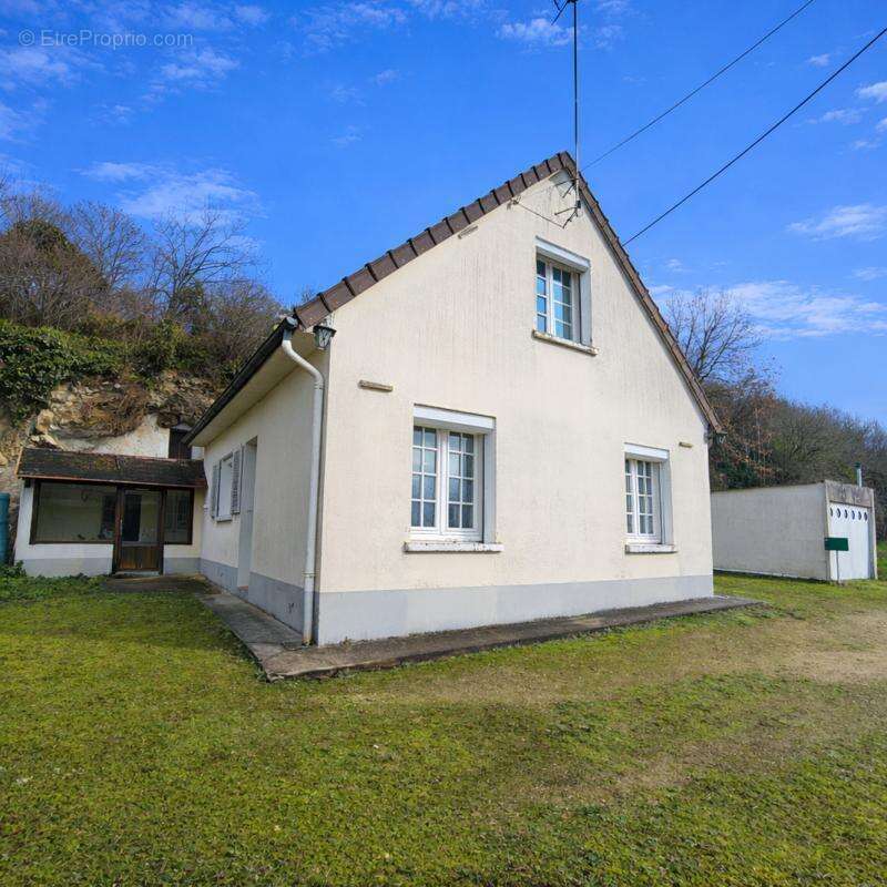 Maison à NEUILLE-PONT-PIERRE