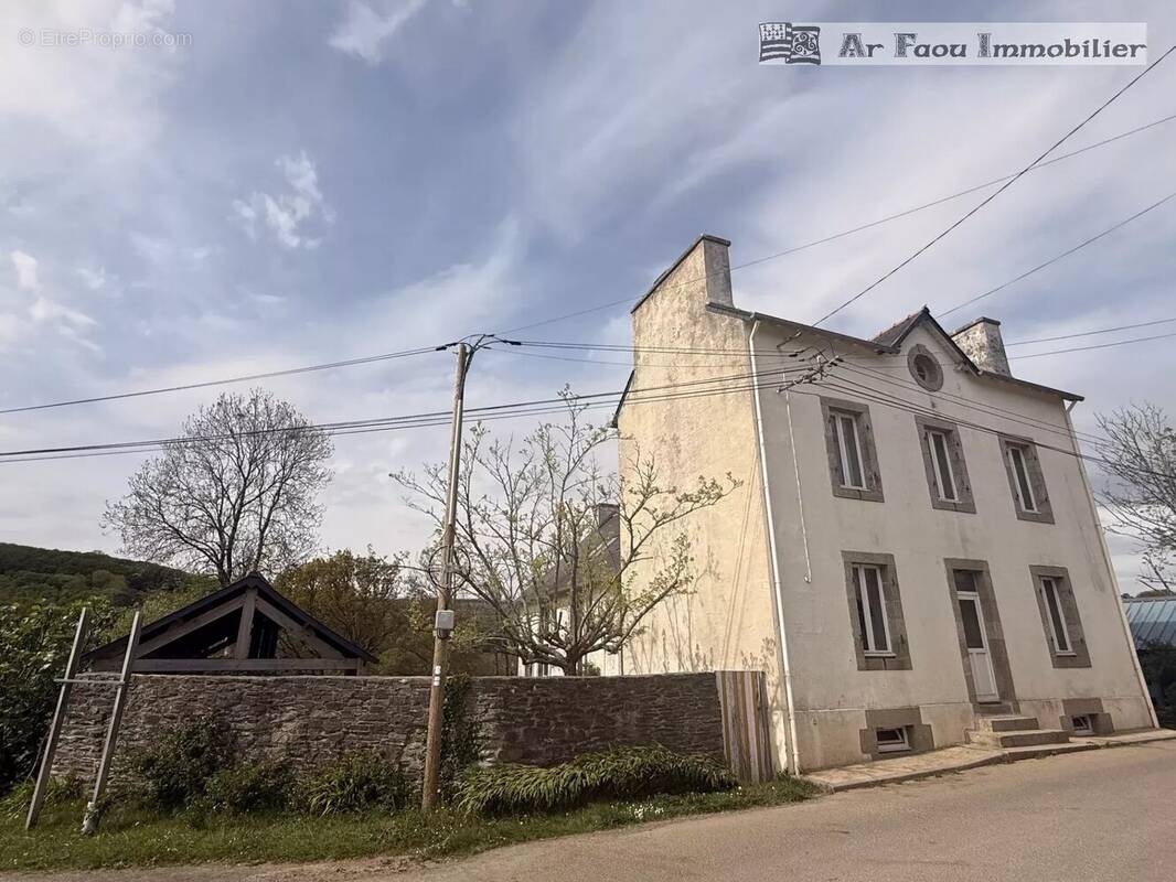 Maison à LOPEREC
