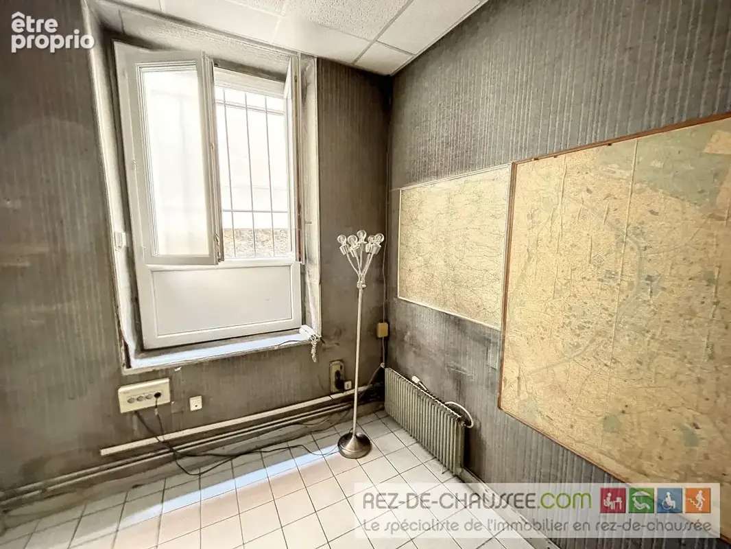 Local commercial sur cour arborée - photo 4