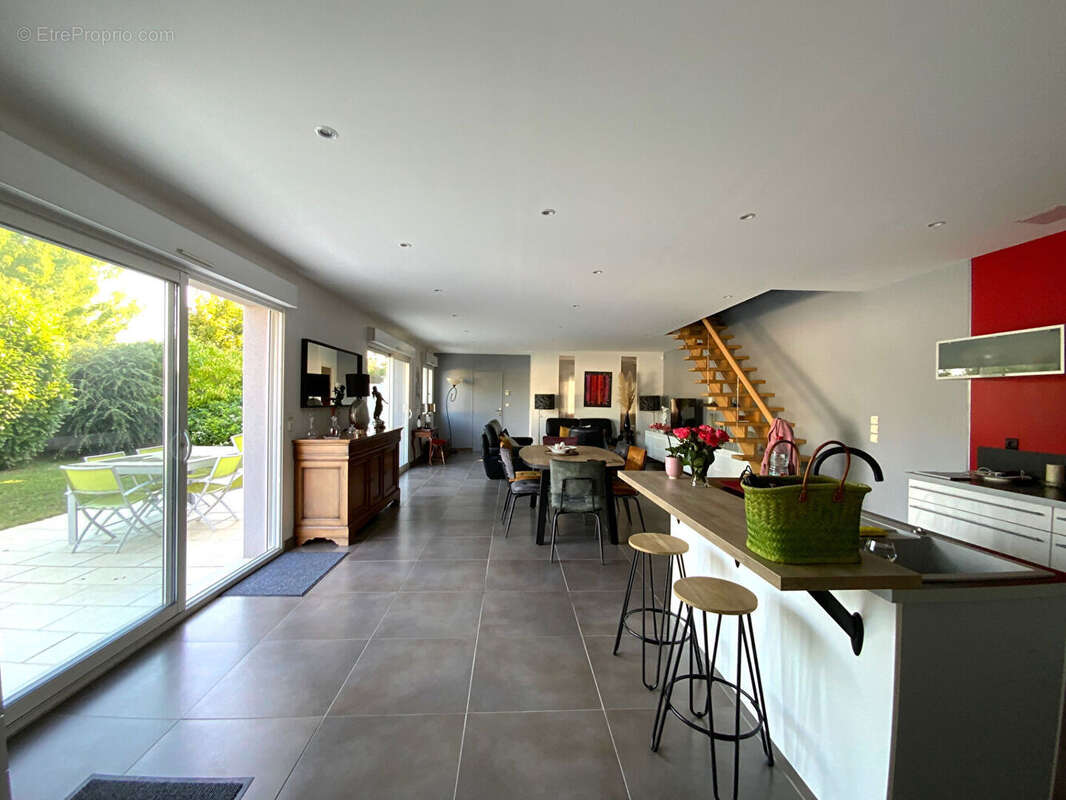 Appartement à ROSIERES-PRES-TROYES