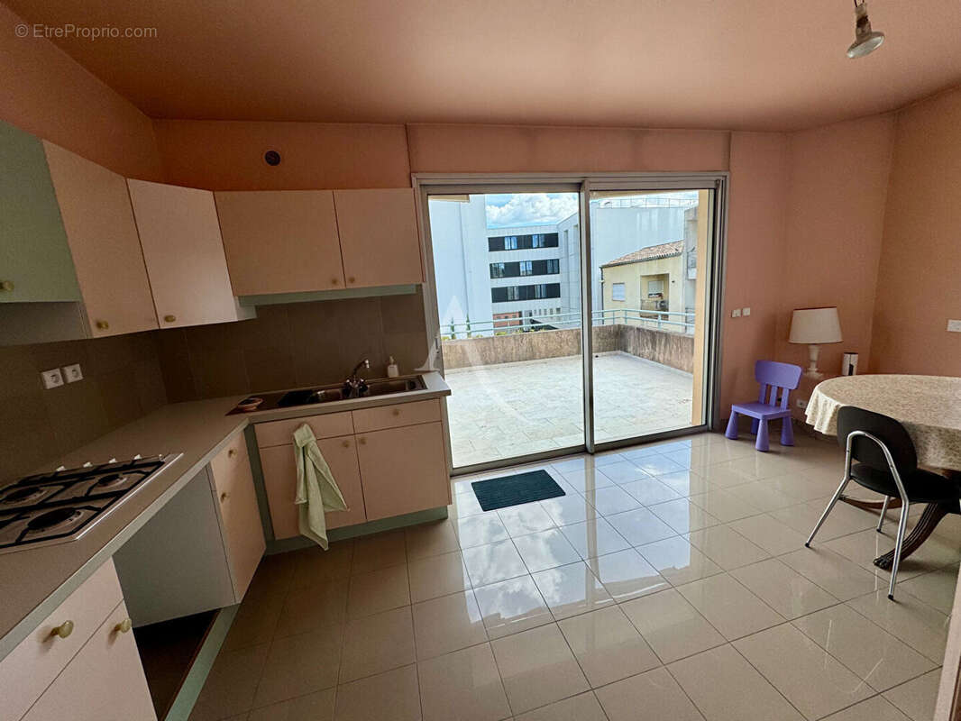 Maison Nimes 10 pièce(s) 322.96 m2 - photo 10