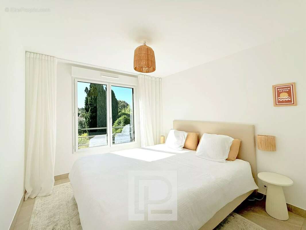 Appartement à MOUGINS