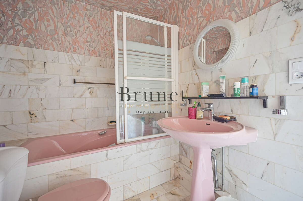 Appartement à SAINT-MAUR-DES-FOSSES