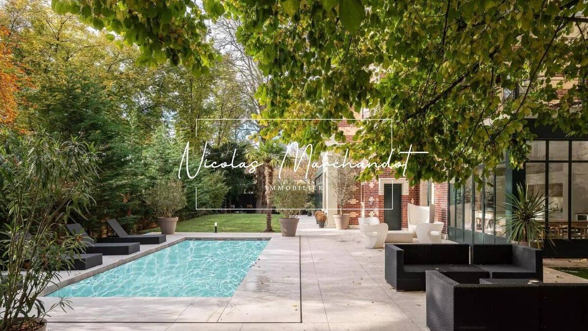 Photo 1 - Maison à BOULOGNE-BILLANCOURT