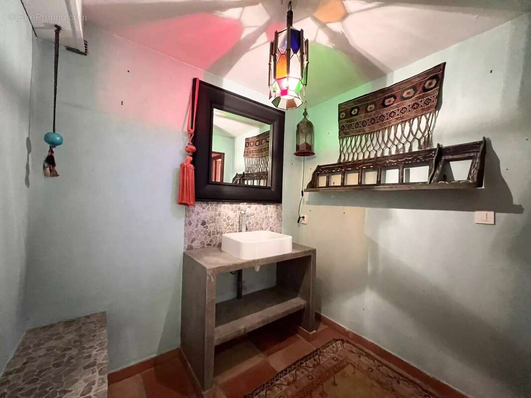 Appartement à COGOLIN