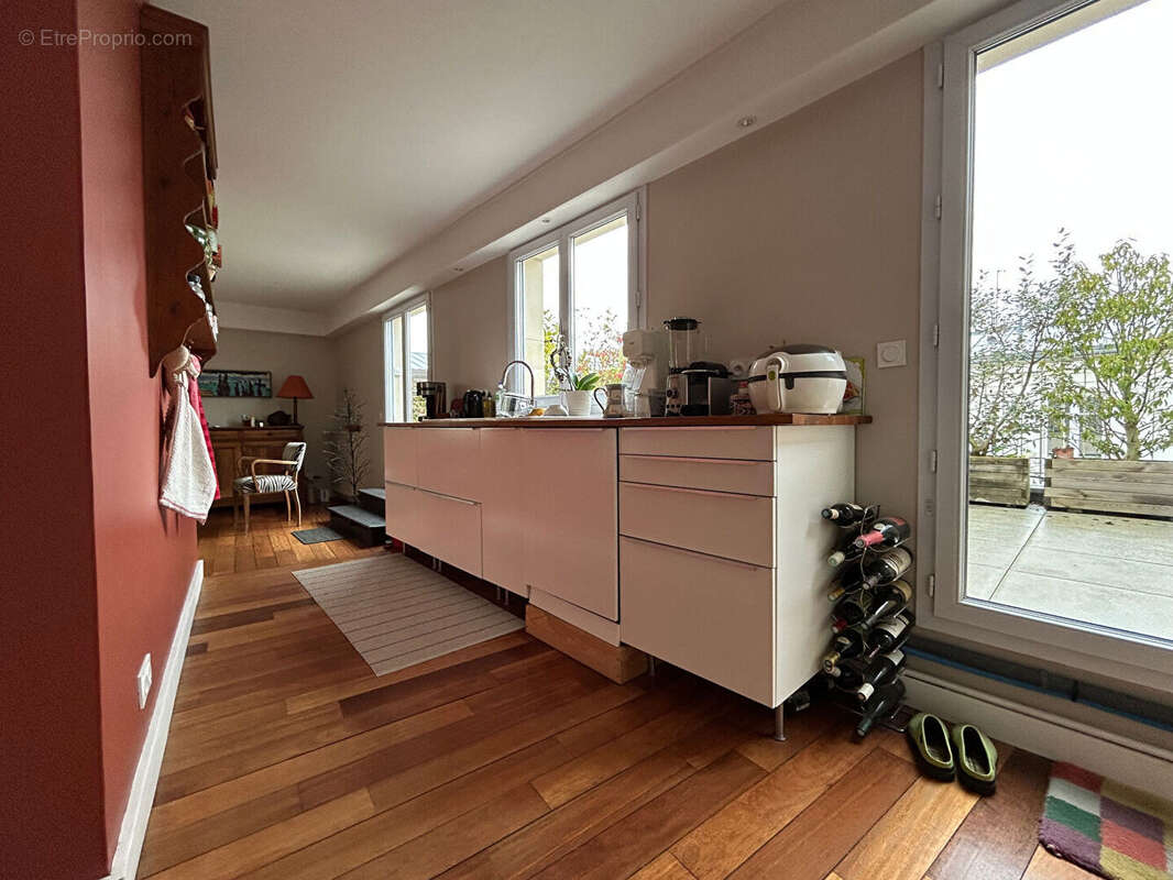 Appartement à PARIS-14E