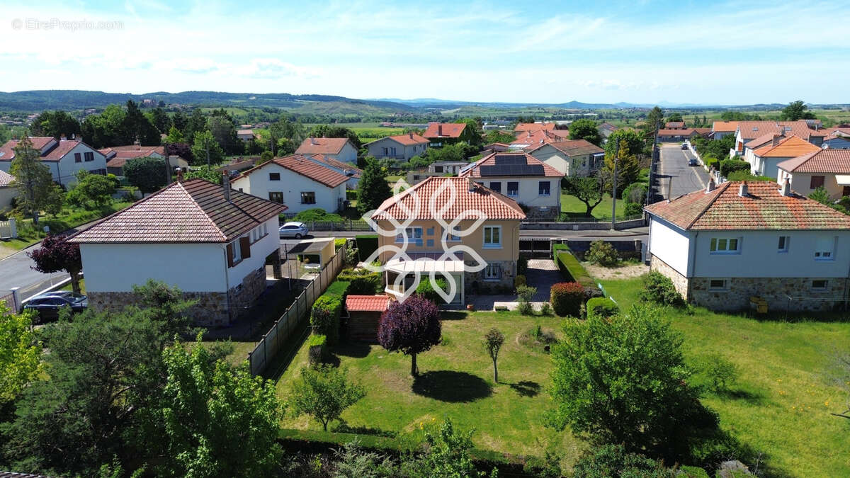 Maison à BRIOUDE