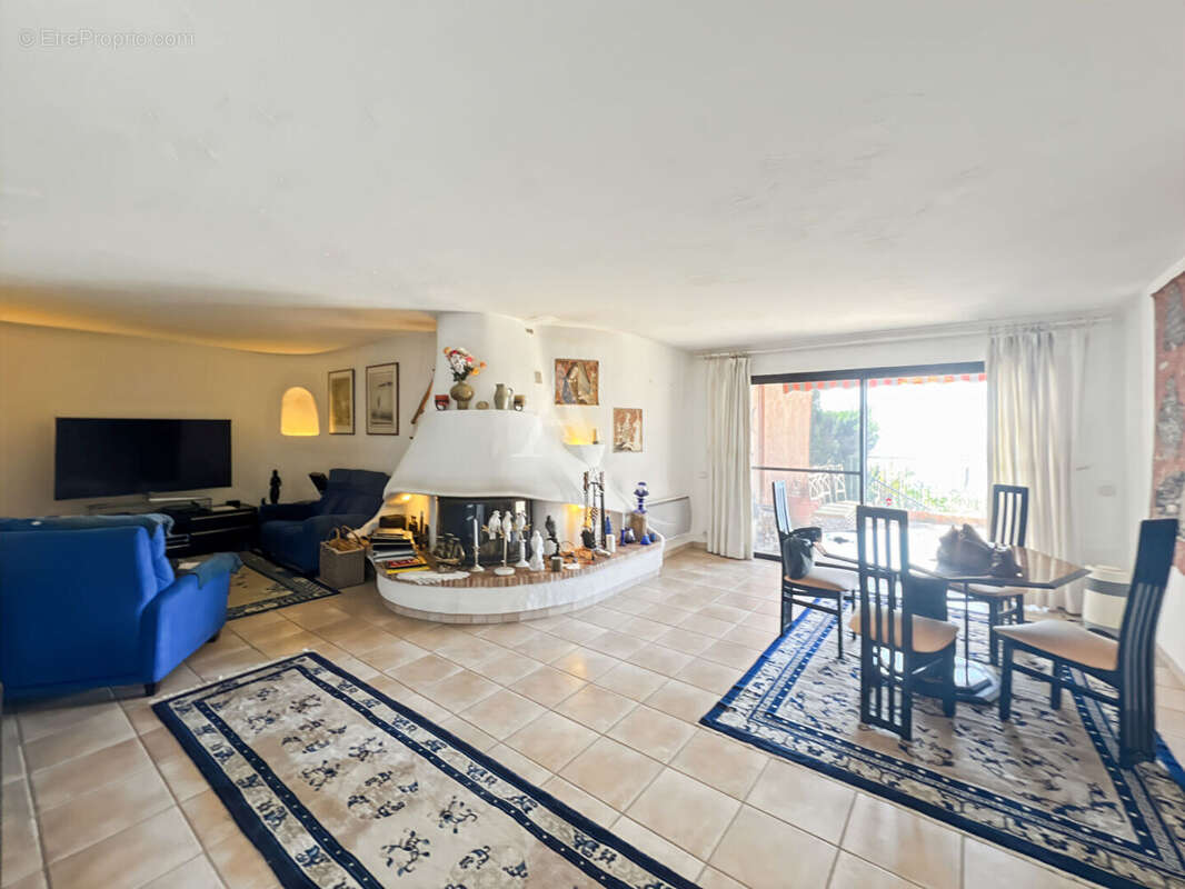 Appartement à THEOULE-SUR-MER