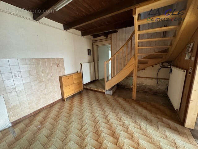 Maison à SAINT-LAURS