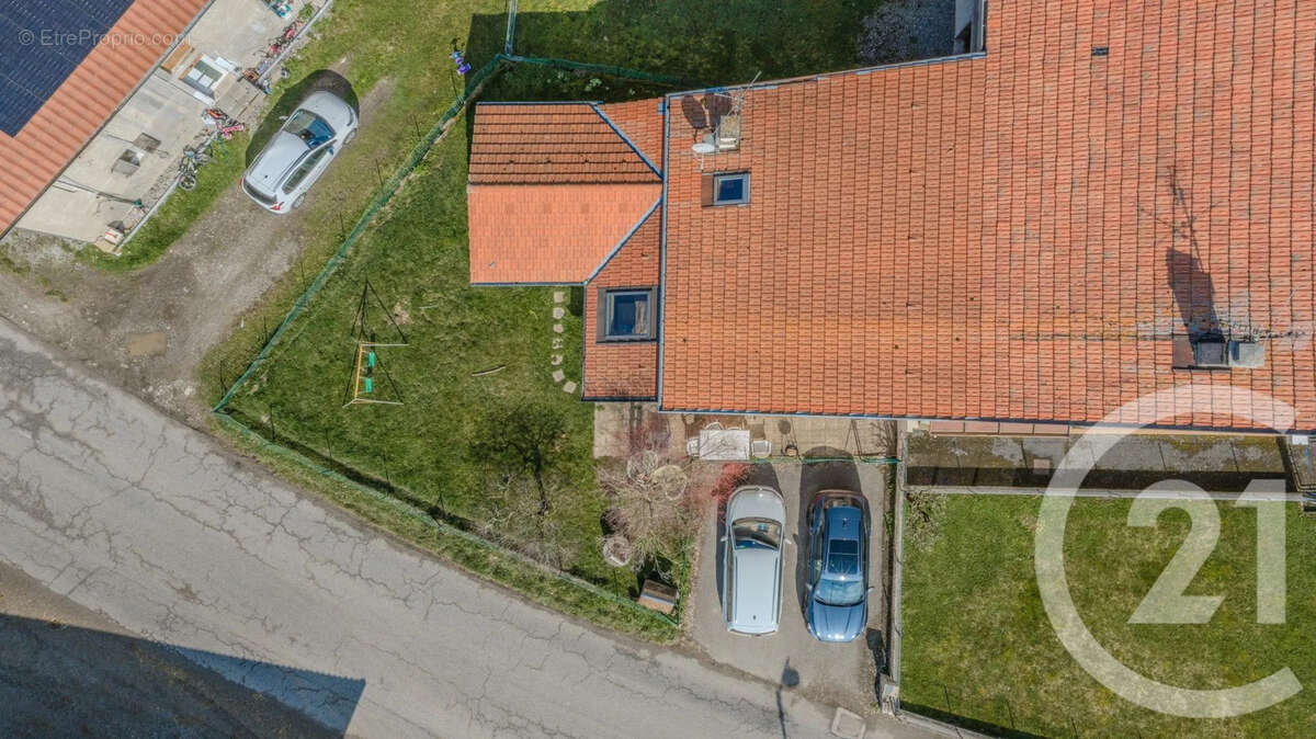 Maison à VINZIER