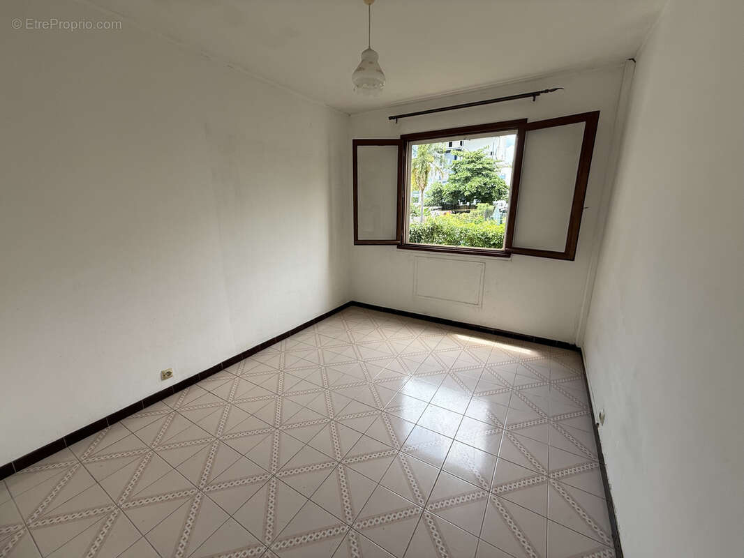 Appartement à SAINT-DENIS