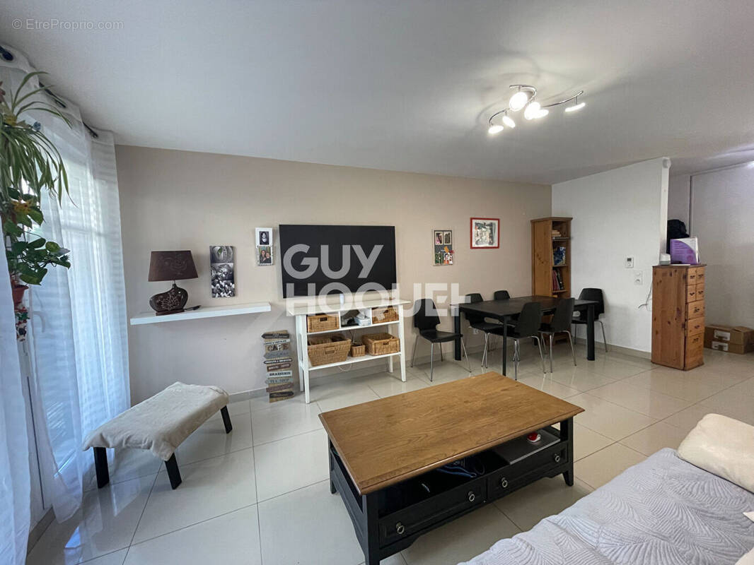 Appartement à OZOIR-LA-FERRIERE