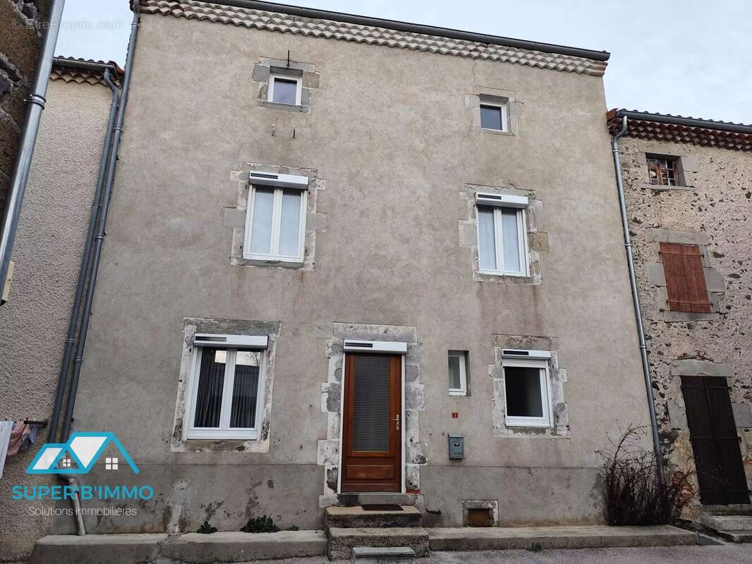 Maison à SAINT-GEORGES-D'AURAC