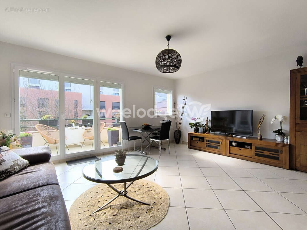 Appartement à JOUY-LE-MOUTIER