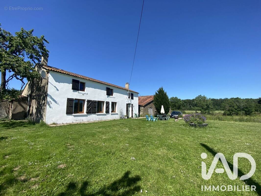 Photo 1 - Maison à CEZAIS