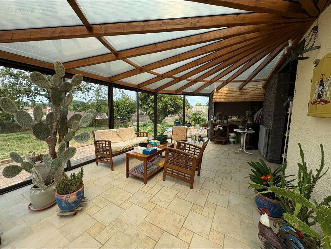 Ully Saint Georges maison de 285m2 - photo 15
