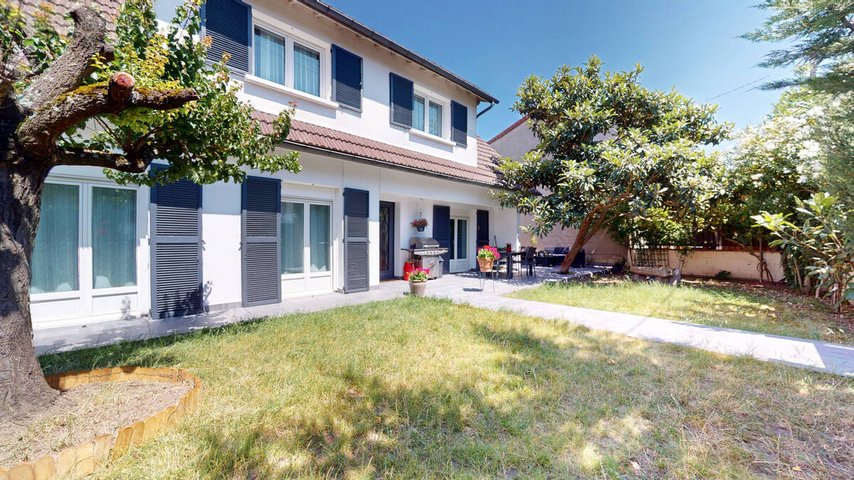 Maison à MONTIGNY-LES-CORMEILLES