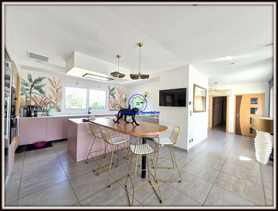 Maison 191 m² à Foulayronnes  - photo 5