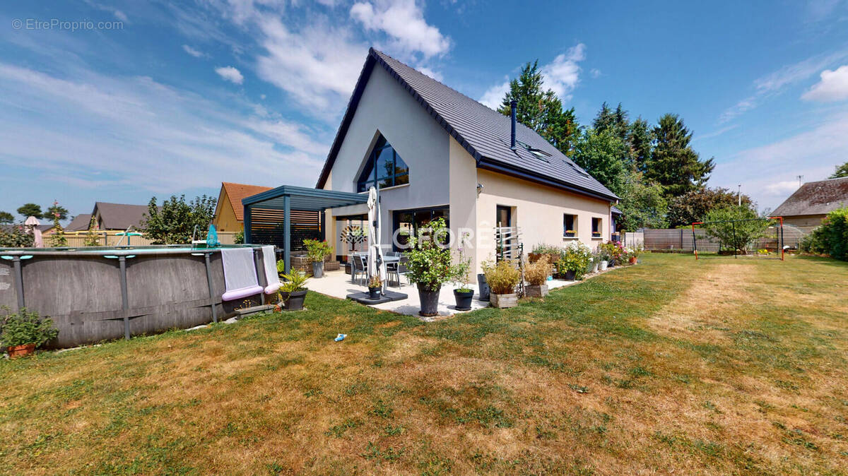 Maison à GOMMERVILLE