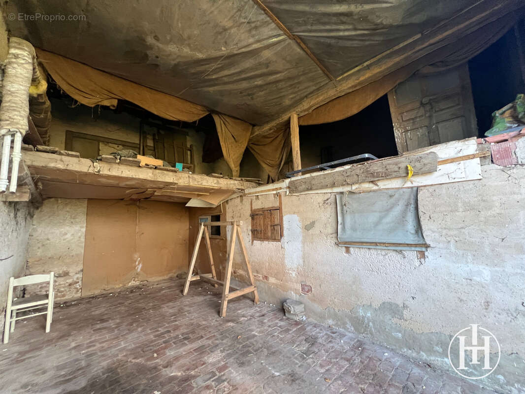 Maison à SAINT-PIERRE-LES-ETIEUX