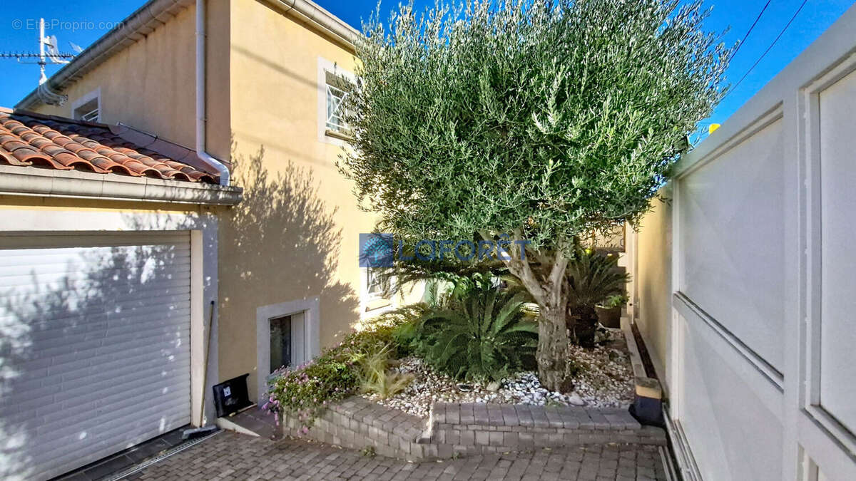 Maison à MARSEILLE-11E