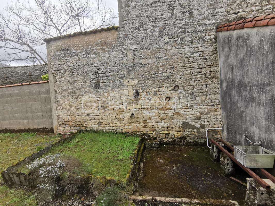 Maison à SAUZE-VAUSSAIS