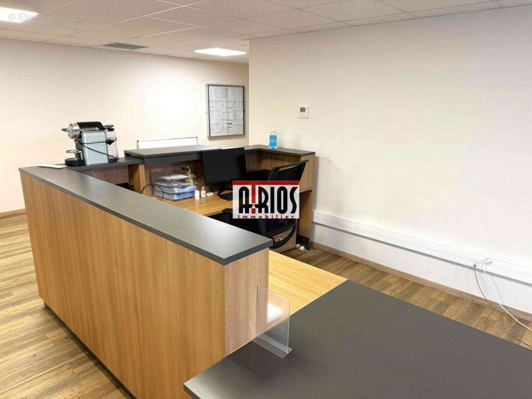 Commerce à LA FARLEDE