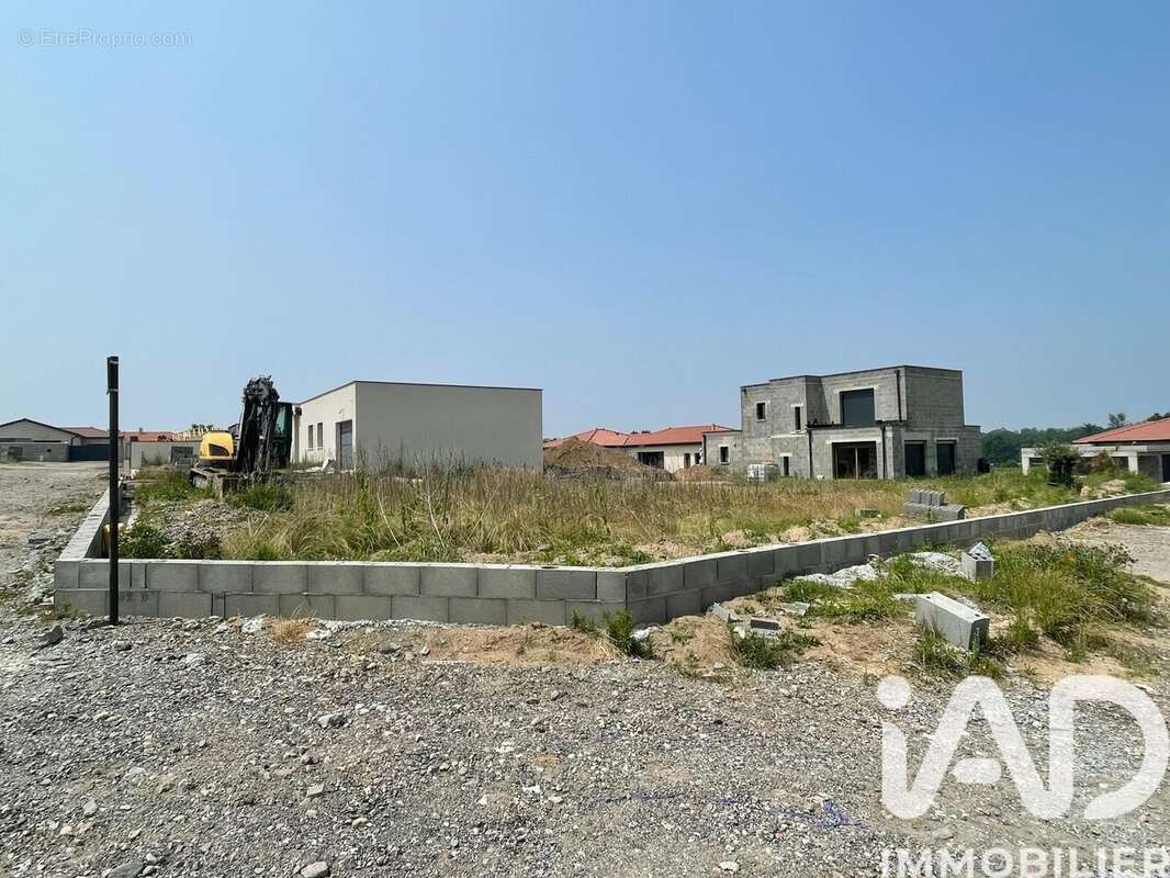 Photo 3 - Terrain à FEURS