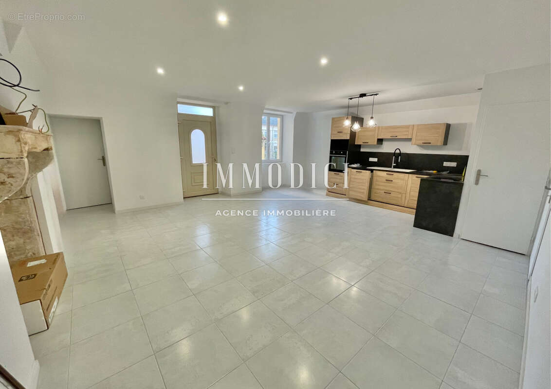 Appartement à THOISSEY
