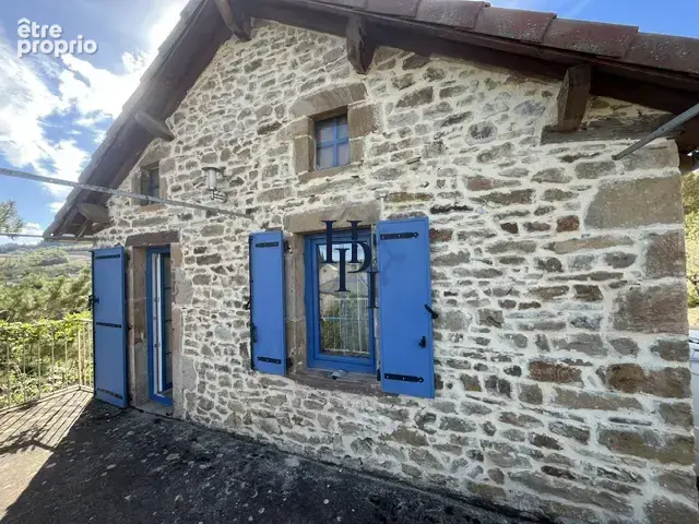Maison de village avec terrasses et jardin. - photo 12