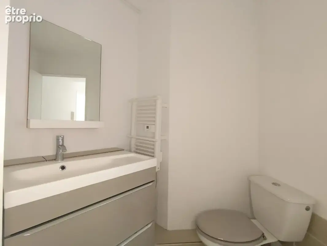 T2 cocon de 31 m2 avec Terrasse et Loggia + Place de parking souterrain sécurisée — À 10 min de la plage - photo 15